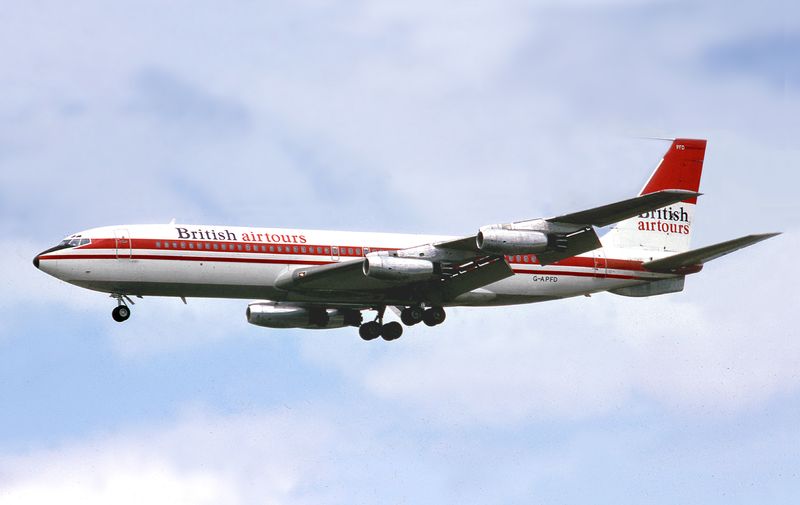 Basic Air Mauritius livery @ LGW