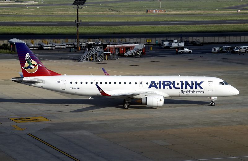 ERJ 190 ZS-YAM