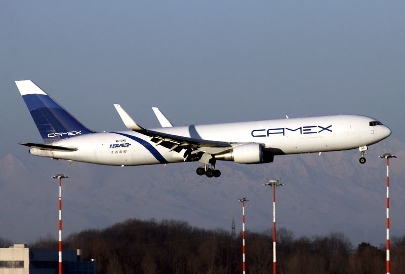 B767-300(ER)(BDSF) 4L-CME 