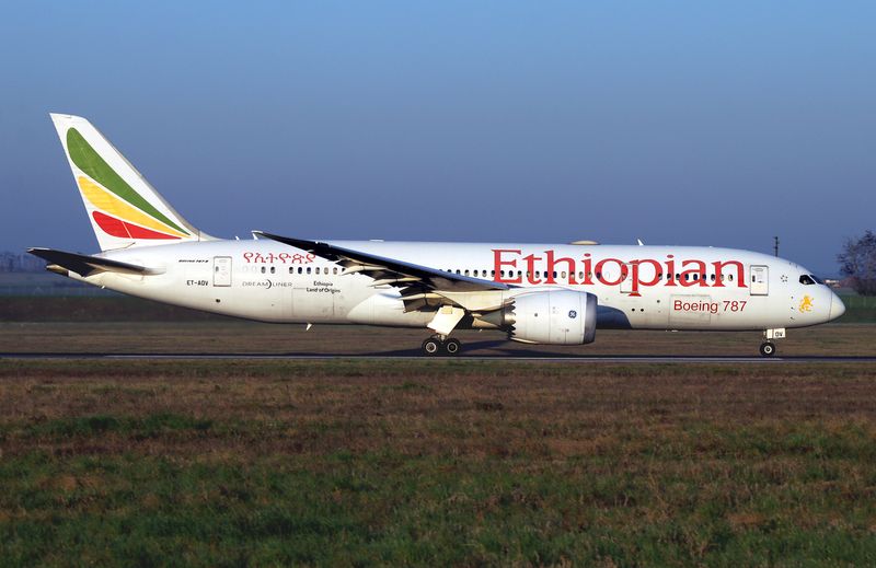 B787-8 ET-AOV