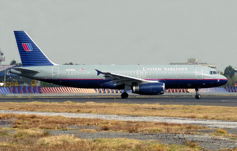 A320-200 N408UA 