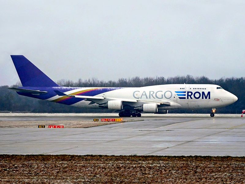 B747-400(BDSF) ER-BAG