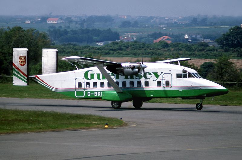 SD330 G-BKDO 