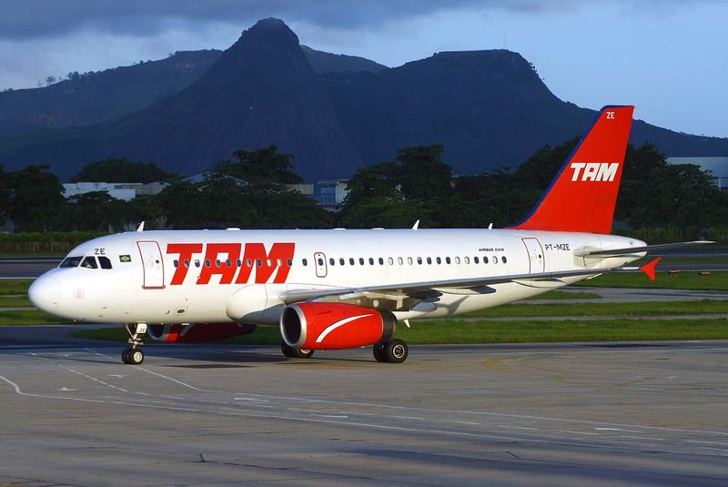 A319