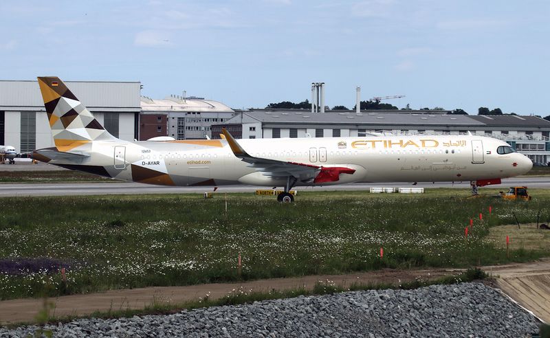 12653 D-AYAR (XFW 19-05-25) FBFB.jpg