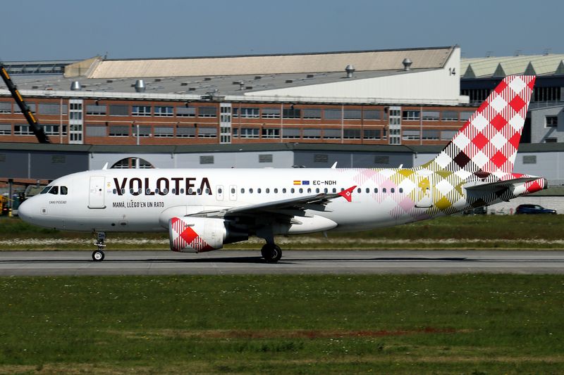 A319