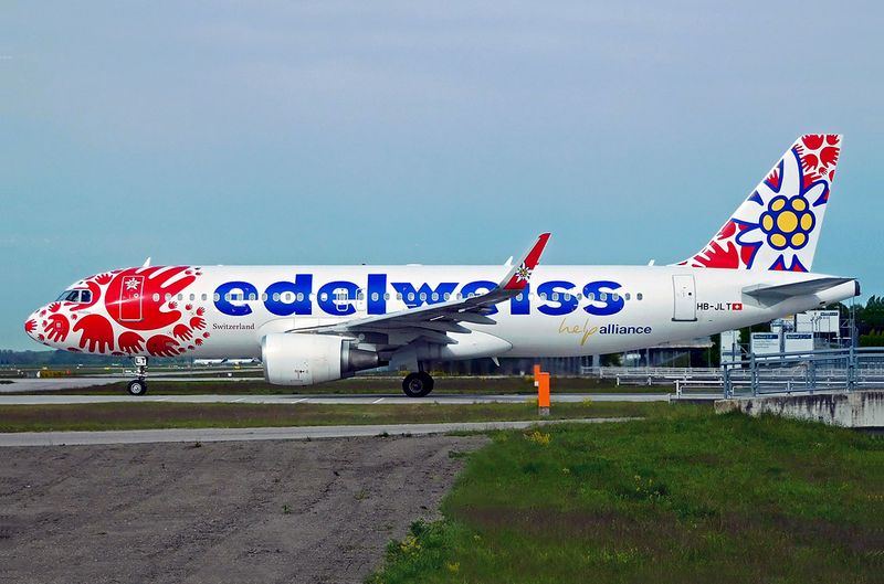 HB-JLT (MUC) KB FBFB.jpg