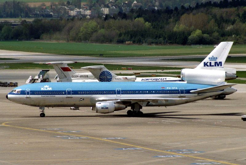 DC10-30 (ZRH) fbfb.jpg
