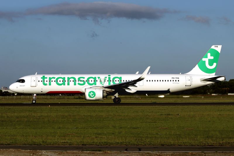 A321N PH-YHA