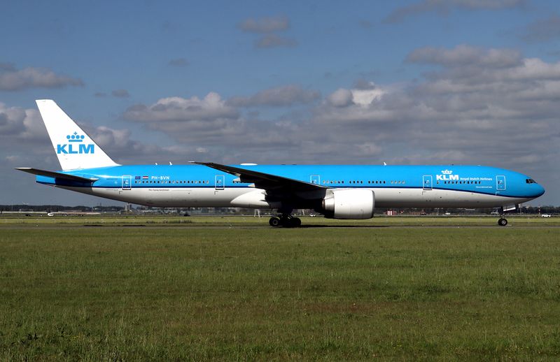 PH-BVN (AMS 06-25) FBFB.jpg