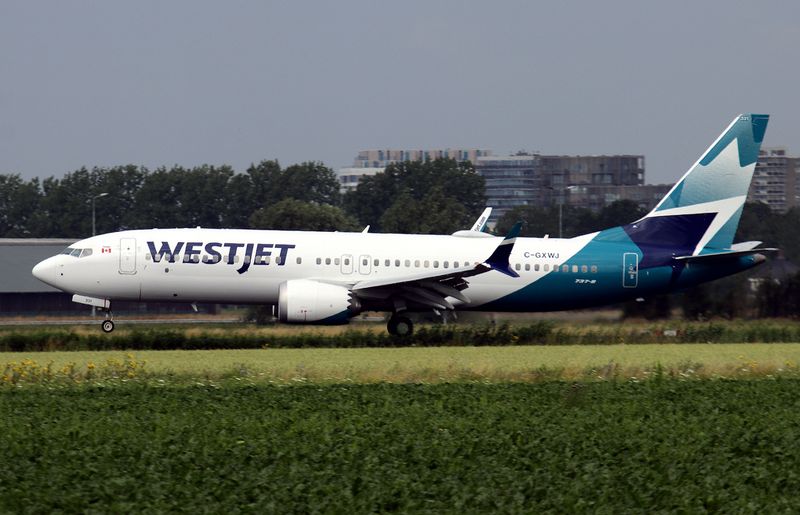 B737 Max-8 C-GXWJ