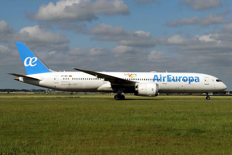 B787-9 EC-NEI