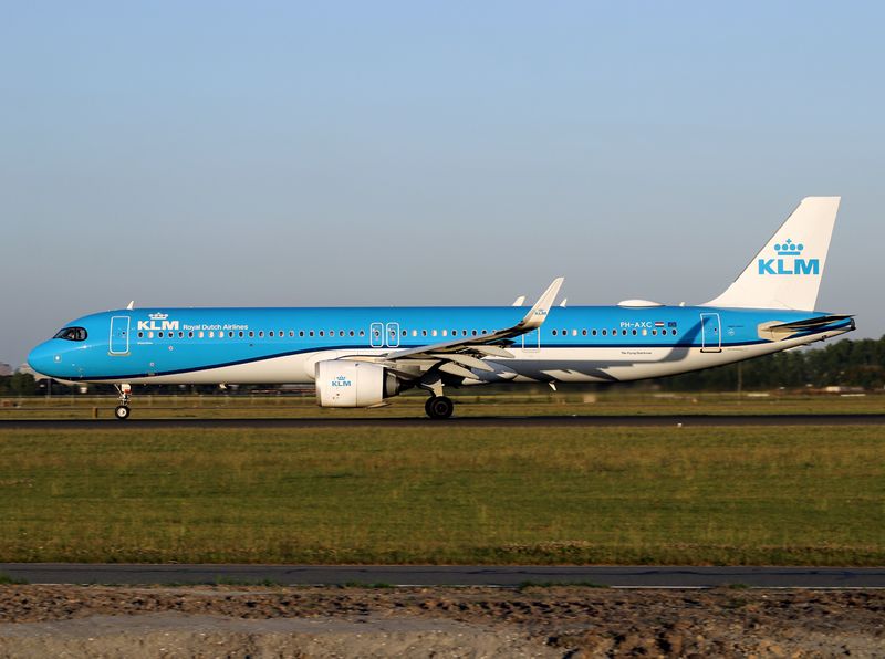 A321N PH-AXC 