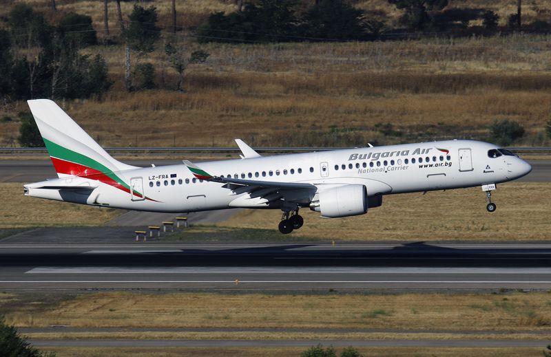 Arrival for 34R as seen from the hills of Jarama Extremadra Pto de Radar.