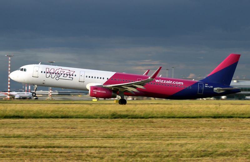 HA-LXW (PRG 07-25) FBFB.jpg