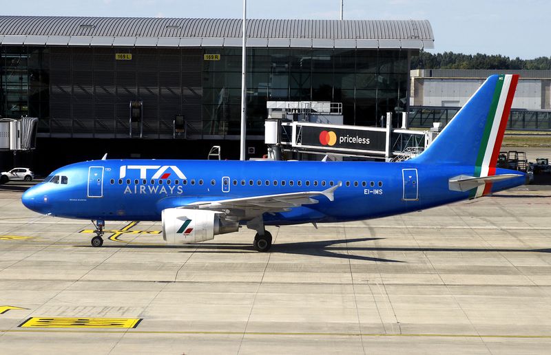A319-100 EI-IMS 