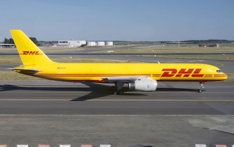 B757-200(BCF) OE-LNI