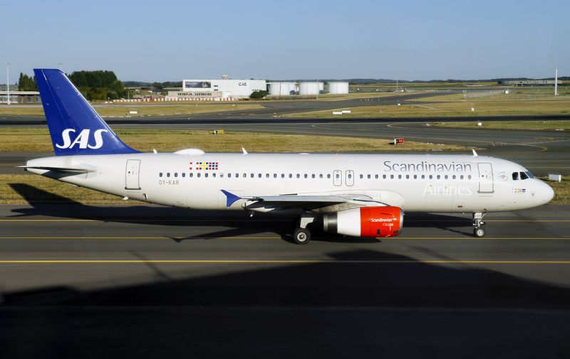 A320-200 OY-KAR 