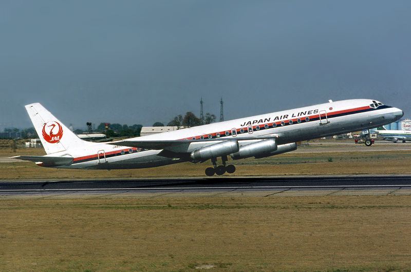 DC8-62 JA-8033