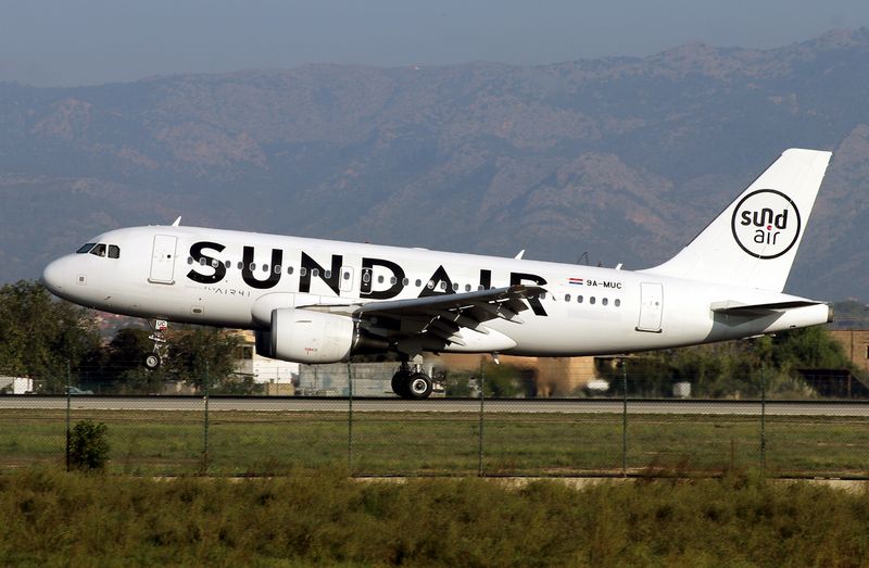 9A-MUC (PMI) FBFB.jpg