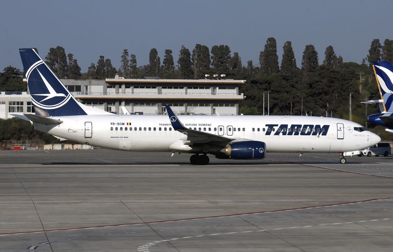 B737-800(WL) YR-BGM