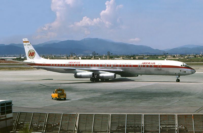 DC8-63 EC-BSE 
