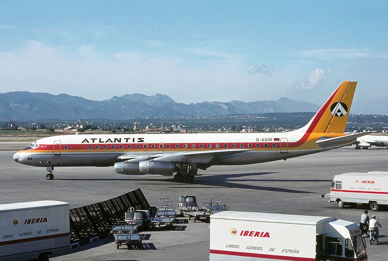 DC8-33 D-ADIR 