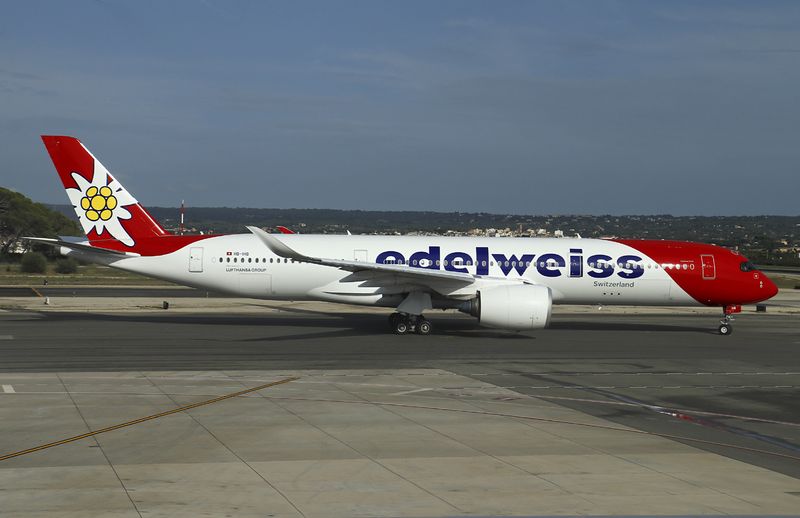 A350