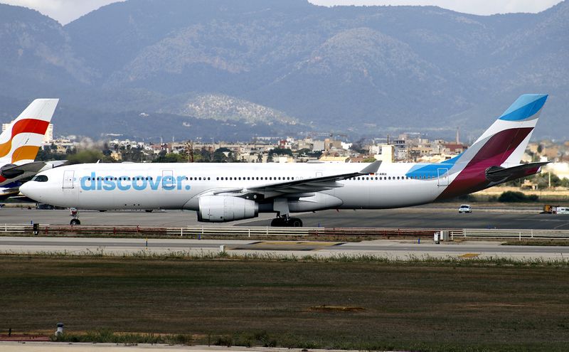 D-AIKH (PMI 11-10-25) fbfb.jpg