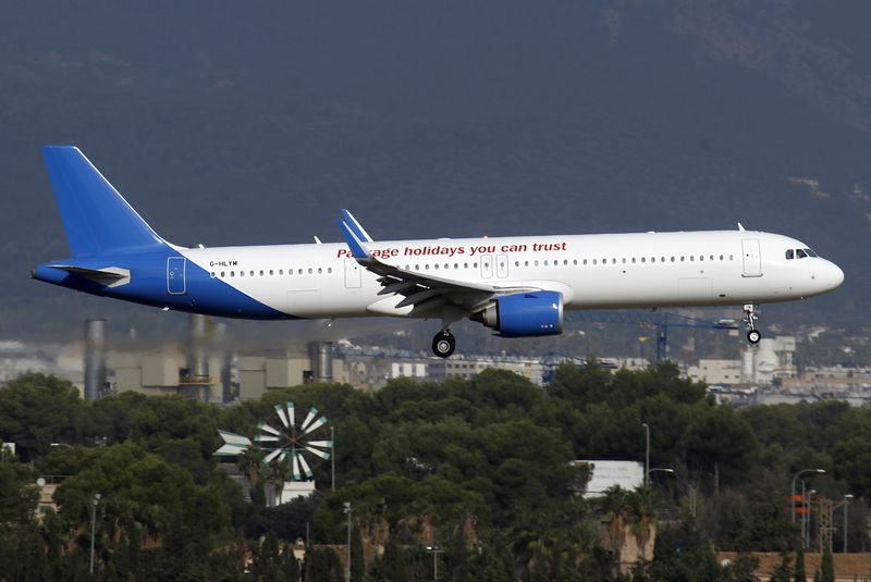 G-HLYM (PMI 12-10-25) FBFB.jpg