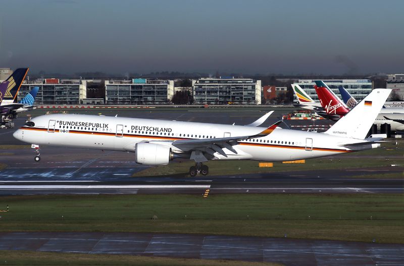 10+01 (LHR 03-12-25) FBFB.jpg