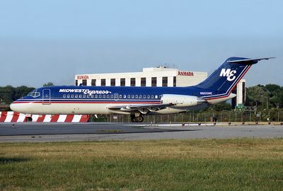 DC9-14 N800ME