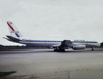 Douglas DC8-62 N8971U 
