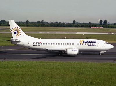 B737-300 TC-ESA 