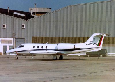 Learjet A40-CA 