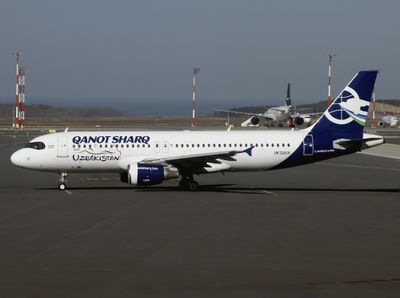 Airbus A320-214 UK-32031