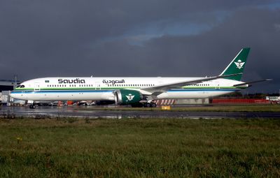 008 Saudi Arabian Airlines Boeing 787X HZ-AR32