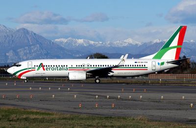 #016 Boieng 737-800 9H-FRA