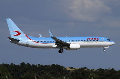 Boeing 737-800 EI-HIL