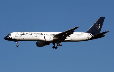 Boeing 757-200 EI-DNA