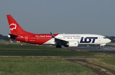  B737 800 MaxP-LVG 