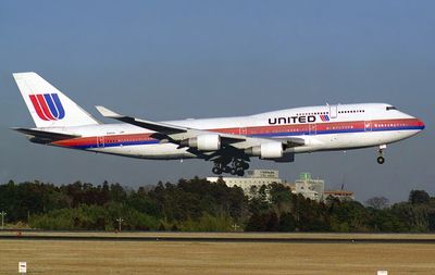 B747-400 N182UA 