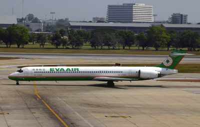 MD90 B-17923