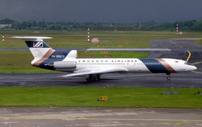 RA-85673 (DUS) FBFB.jpg