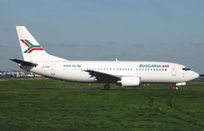B737-300 LZ-BON