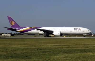 B777-300 HS-TKL