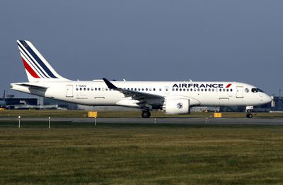 CS300.A220-300 F-HZUC