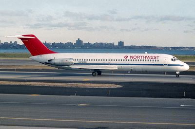 N918RW LGA fb.jpg