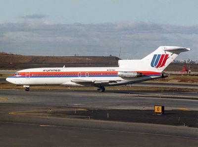 N7078U (LGA 1986) FB.jpg