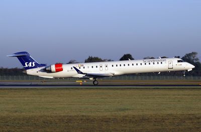 Bombardier CRJ900(LR) EI-FPX 